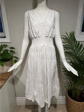 C&C California White Eyelet Smocked Midi Dress Size L Boho Cottagecore